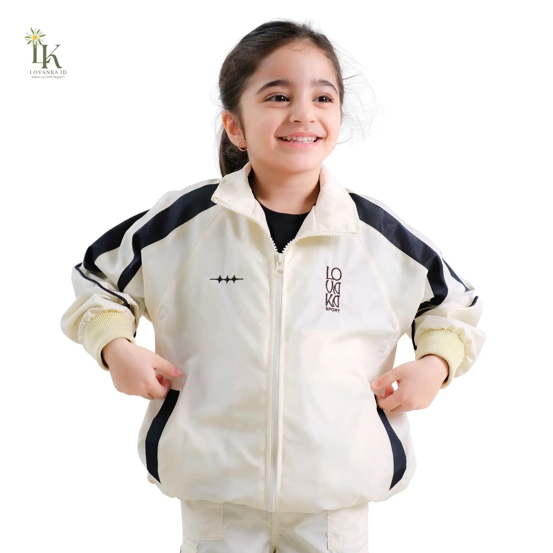 Kenalin Jaket Anak Tracktop Boxy dari Lovanka Official